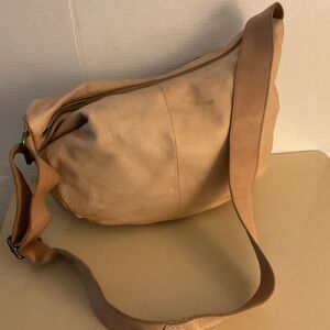 Vilenca Holland women cognac leather crossbody shoulder handbag